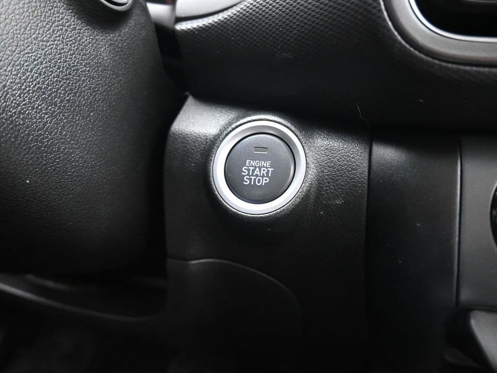 2023 Hyundai Kona Limited, photo 23 of 62