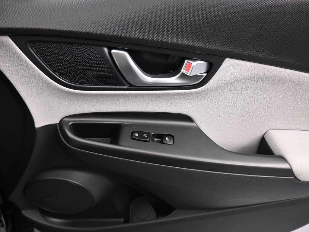2023 Hyundai Kona Limited, photo 44 of 62