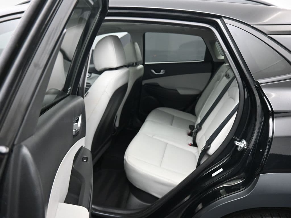 2023 Hyundai Kona Limited, photo 35 of 62
