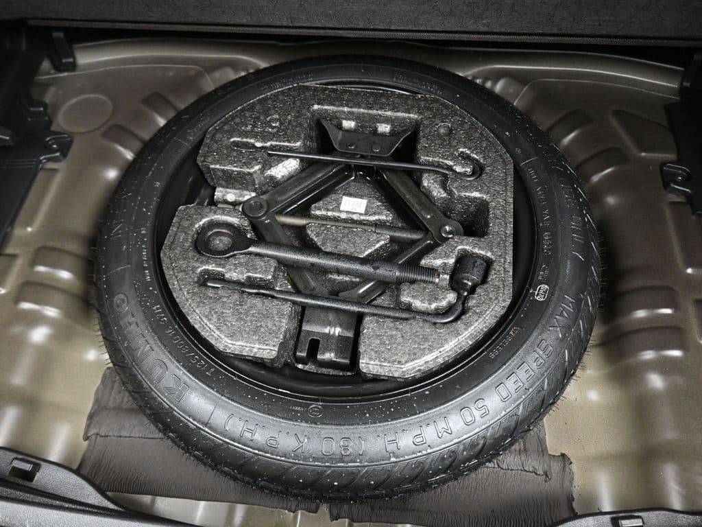 2023 Hyundai Kona Limited, photo 48 of 62