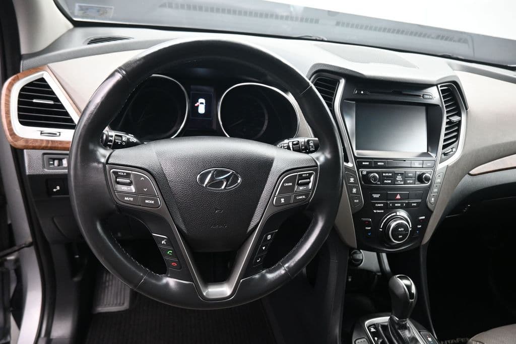 2018 Hyundai Santa Fe SE Ultimate, photo 15 of 82