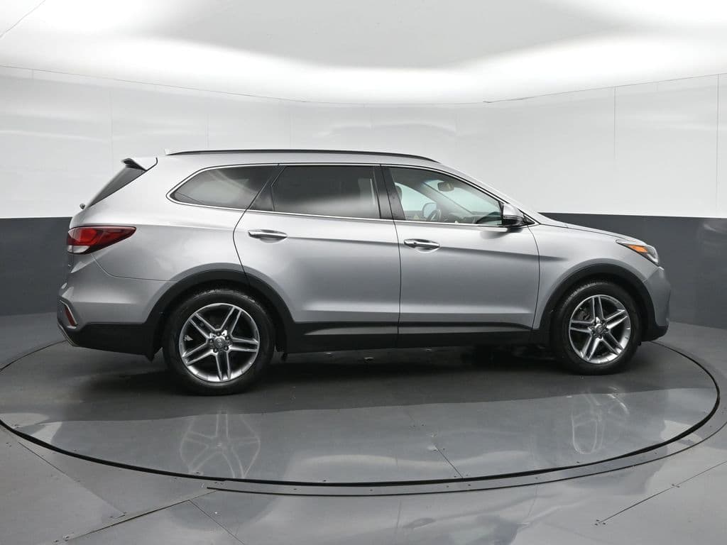 2018 Hyundai Santa Fe SE Ultimate, photo 8 of 82