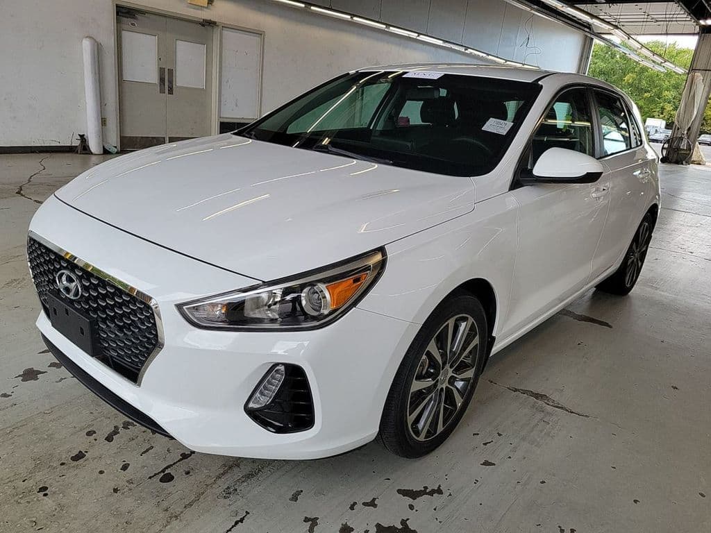 2018 Hyundai Elantra GT Base, photo 5 of 9