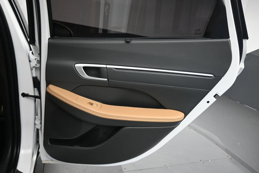 2021 Hyundai Sonata Hybrid Limited, photo 41 of 67