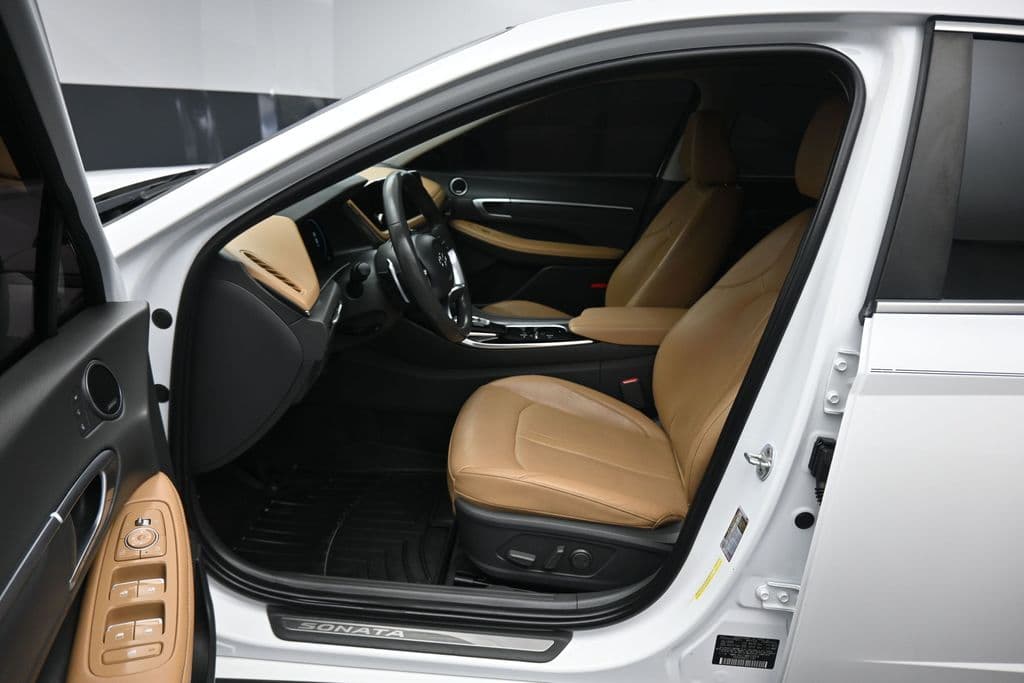 2021 Hyundai Sonata Hybrid Limited, photo 12 of 67