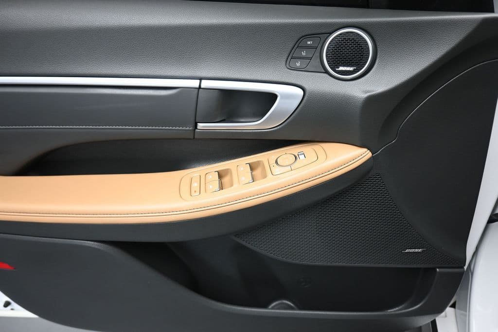 2021 Hyundai Sonata Hybrid Limited, photo 10 of 67