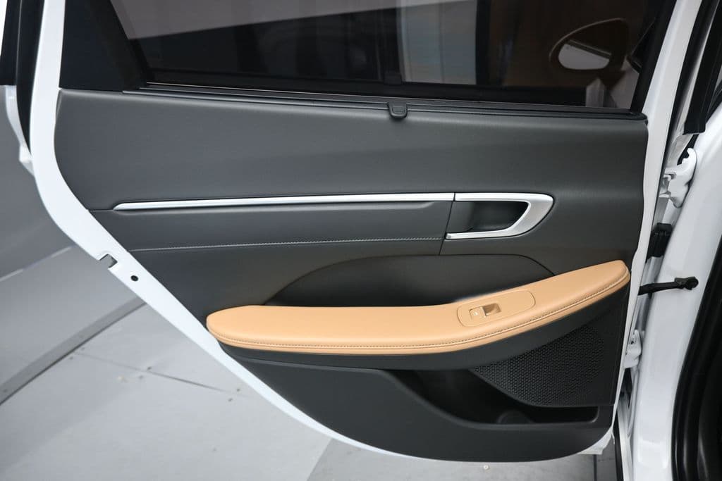 2021 Hyundai Sonata Hybrid Limited, photo 35 of 67