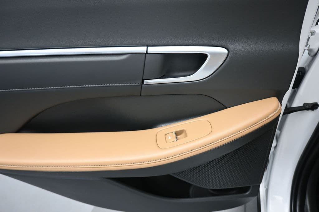 2021 Hyundai Sonata Hybrid Limited, photo 36 of 67