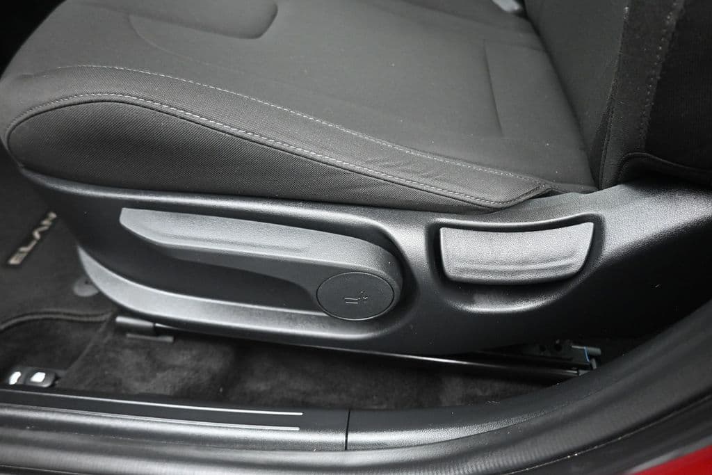 2025 Hyundai Elantra SEL Sport, photo 12 of 58