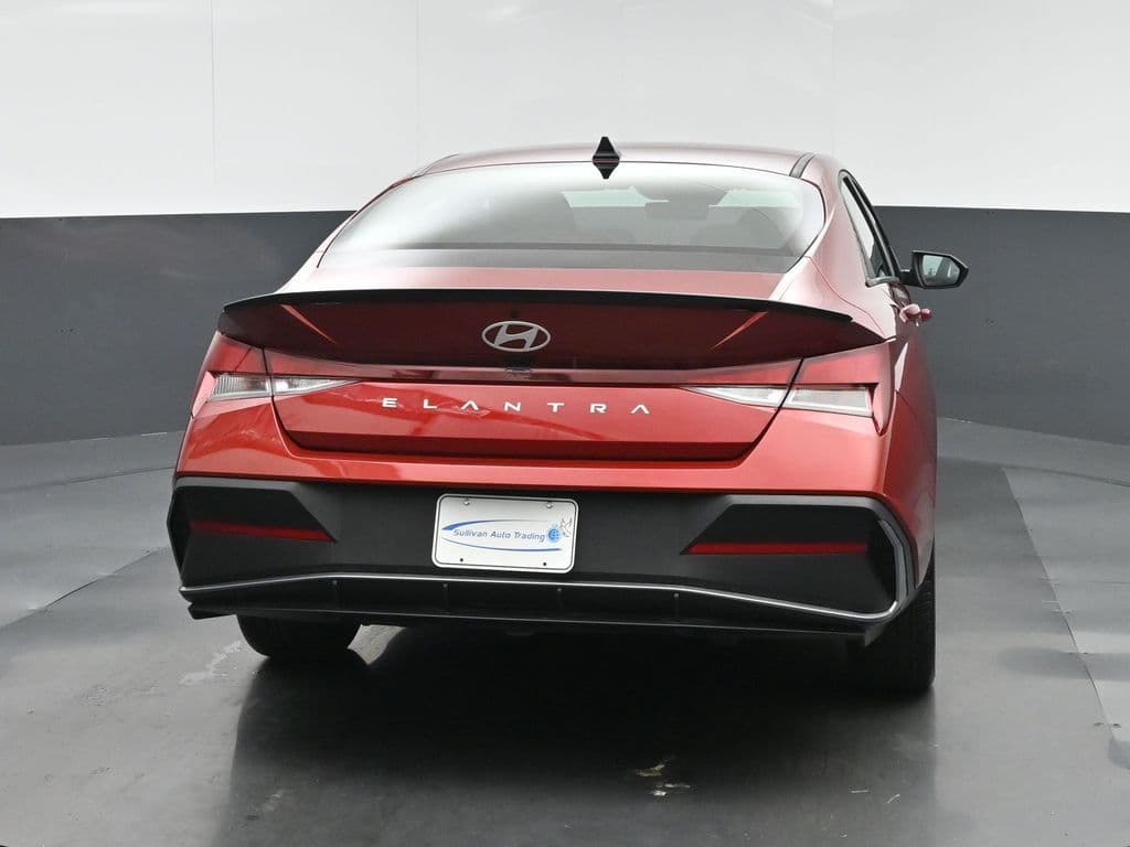 2025 Hyundai Elantra SEL Sport, photo 6 of 58