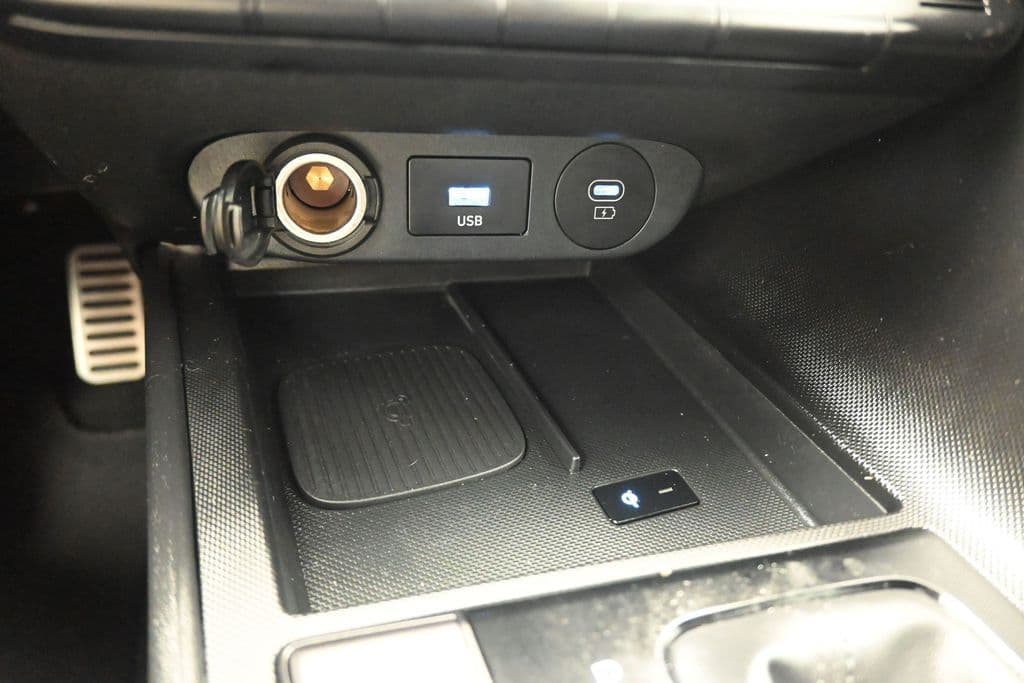 2025 Hyundai Elantra SEL Sport, photo 22 of 58