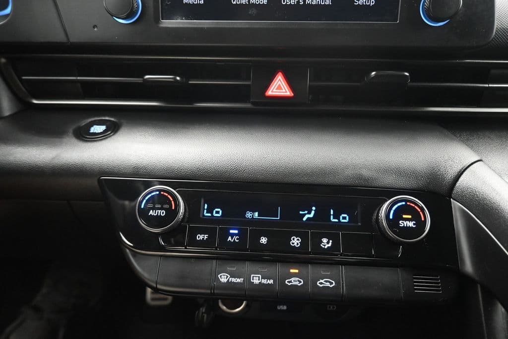 2025 Hyundai Elantra SEL Sport, photo 21 of 58