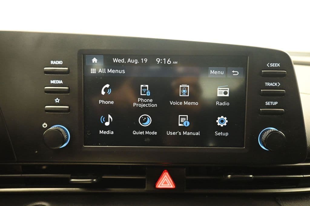 2025 Hyundai Elantra SEL Sport, photo 17 of 58