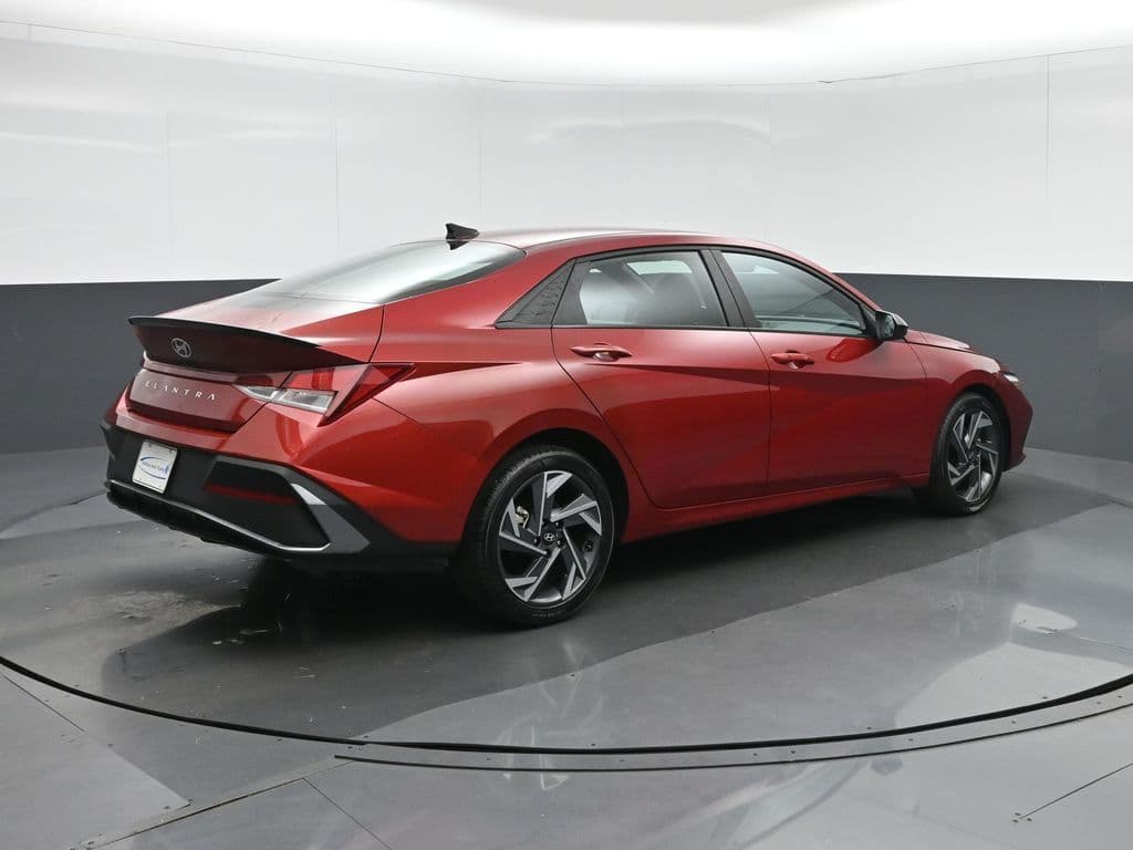 2025 Hyundai Elantra SEL Sport, photo 7 of 58
