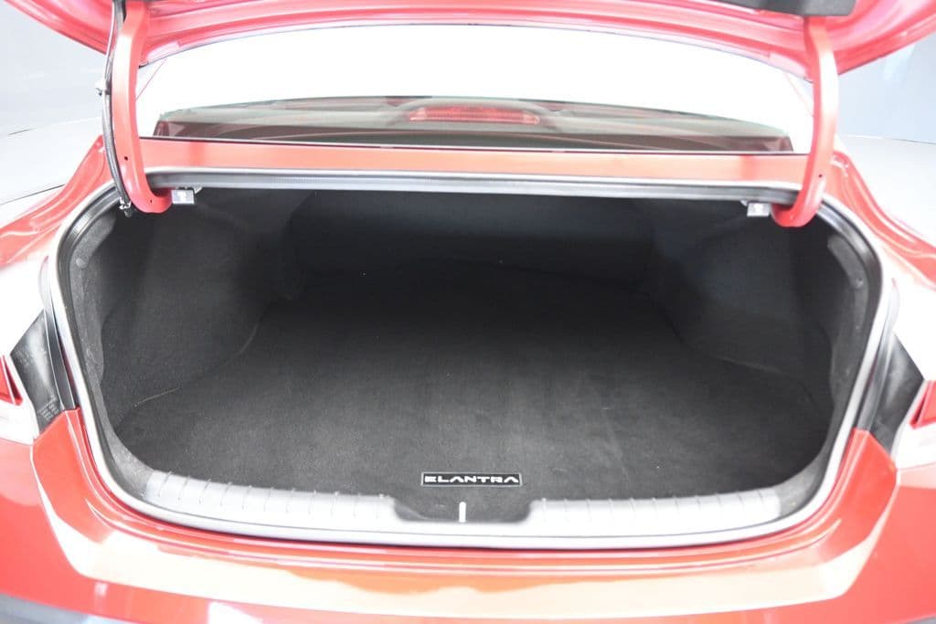 2025 Hyundai Elantra SEL Sport, photo 42 of 58