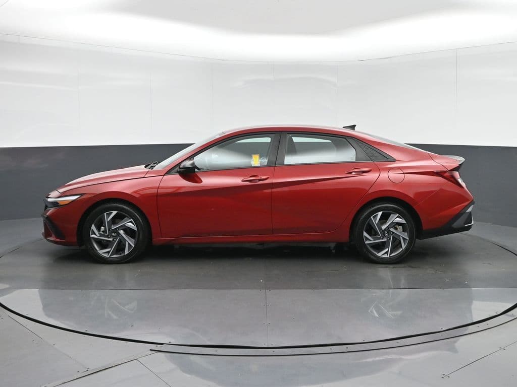 2025 Hyundai Elantra SEL Sport, photo 4 of 58