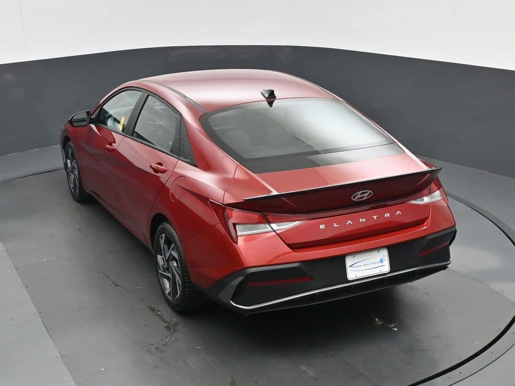 2025 Hyundai Elantra SEL Sport, photo 57 of 58