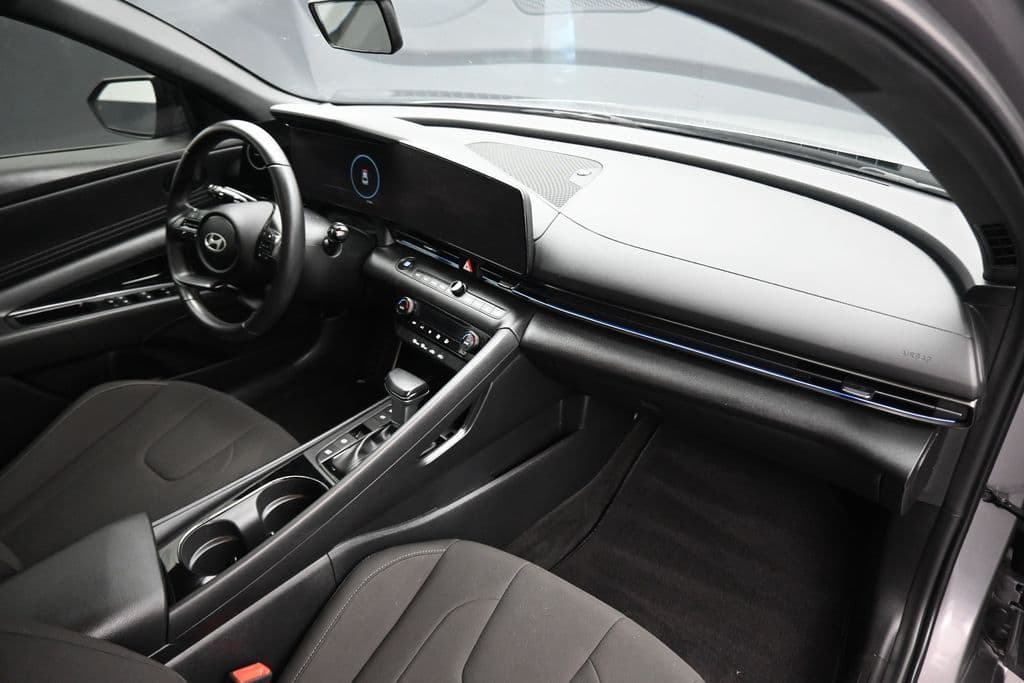 2025 Hyundai Elantra Hybrid SEL Sport, photo 44 of 60