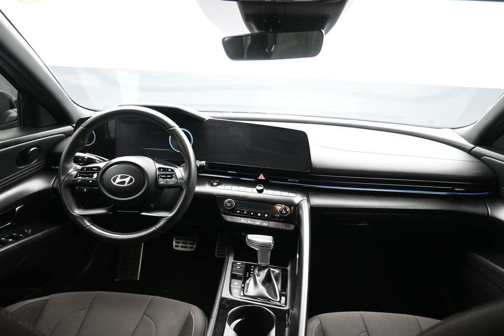 2025 Hyundai Elantra Hybrid SEL Sport, photo 40 of 60