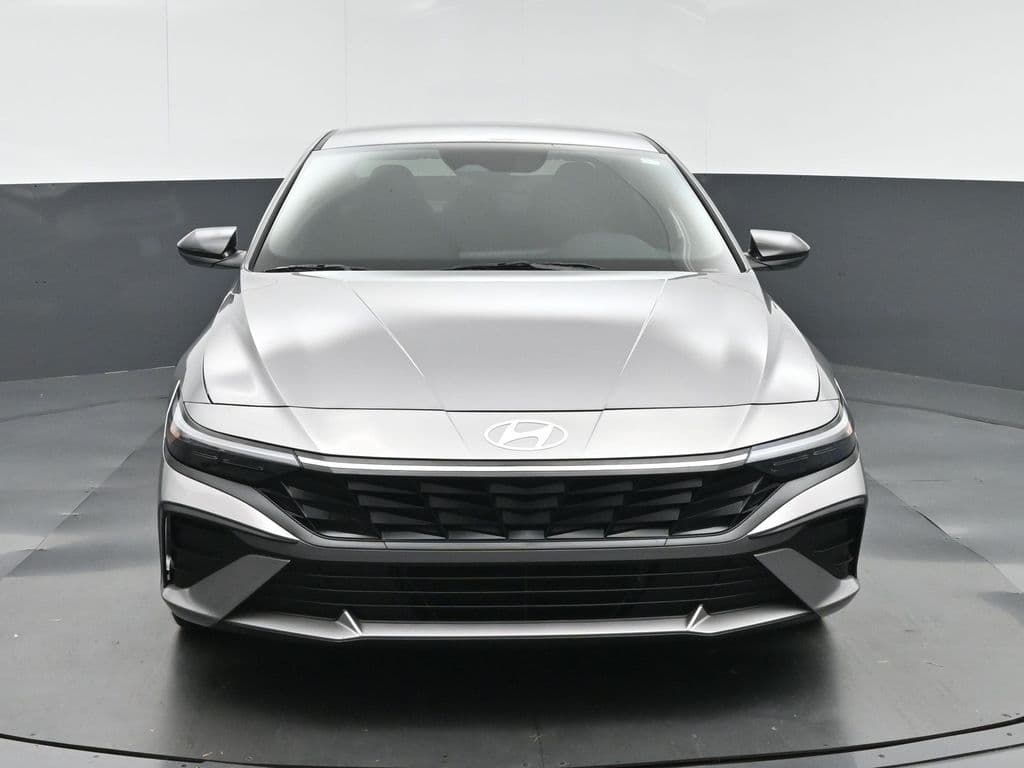 2025 Hyundai Elantra Hybrid SEL Sport, photo 2 of 60
