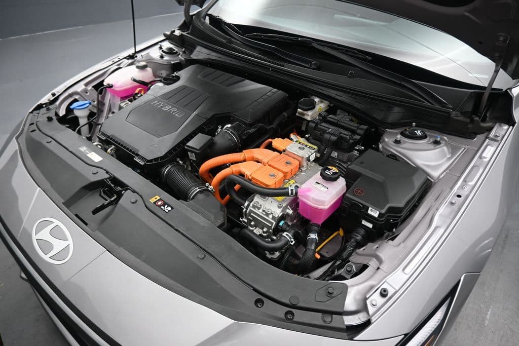 2025 Hyundai Elantra Hybrid SEL Sport, photo 50 of 60