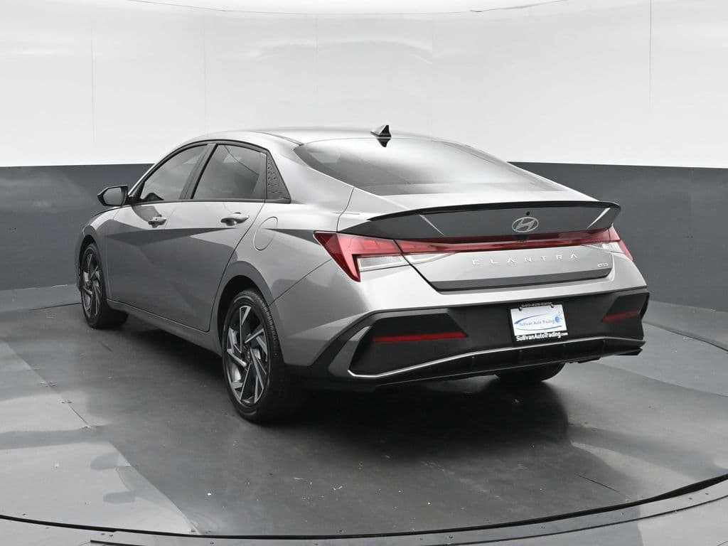 2025 Hyundai Elantra Hybrid SEL Sport, photo 5 of 60