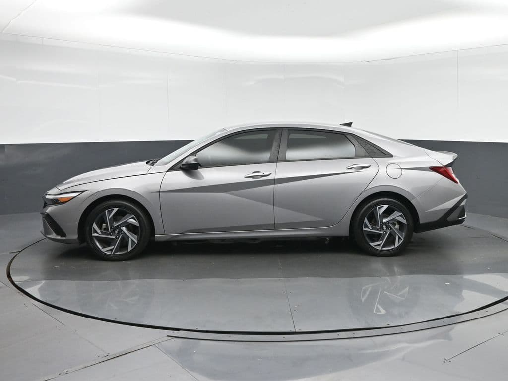 2025 Hyundai Elantra Hybrid SEL Sport, photo 4 of 60