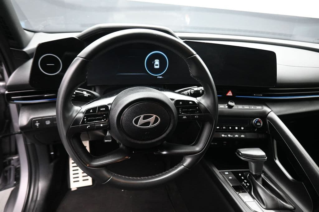 2025 Hyundai Elantra Hybrid SEL Sport, photo 15 of 60