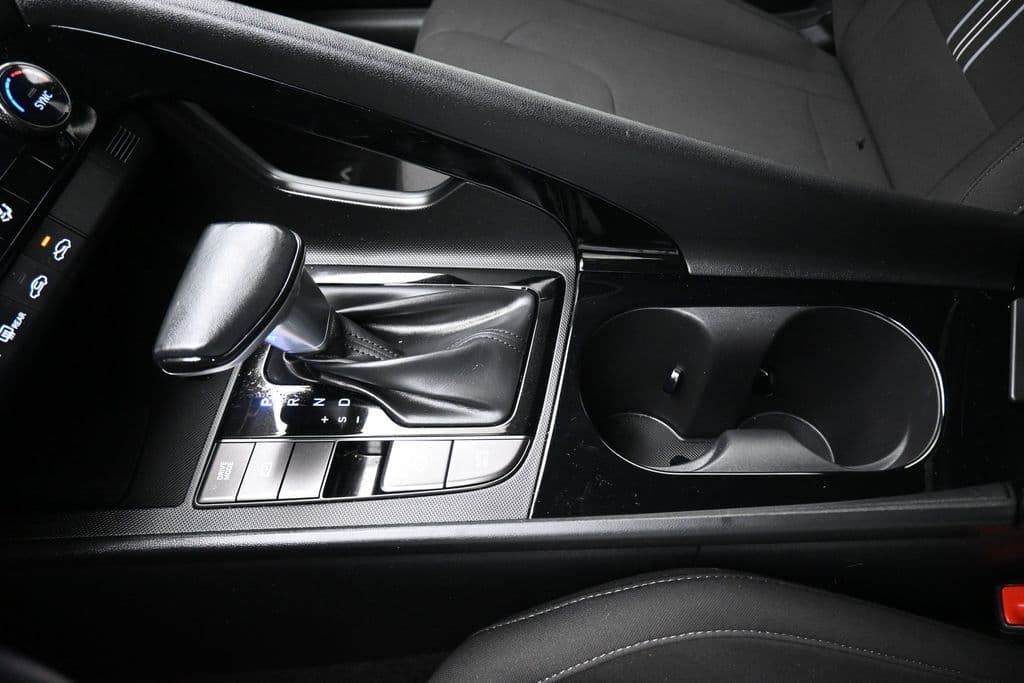 2025 Hyundai Elantra Hybrid SEL Sport, photo 27 of 60