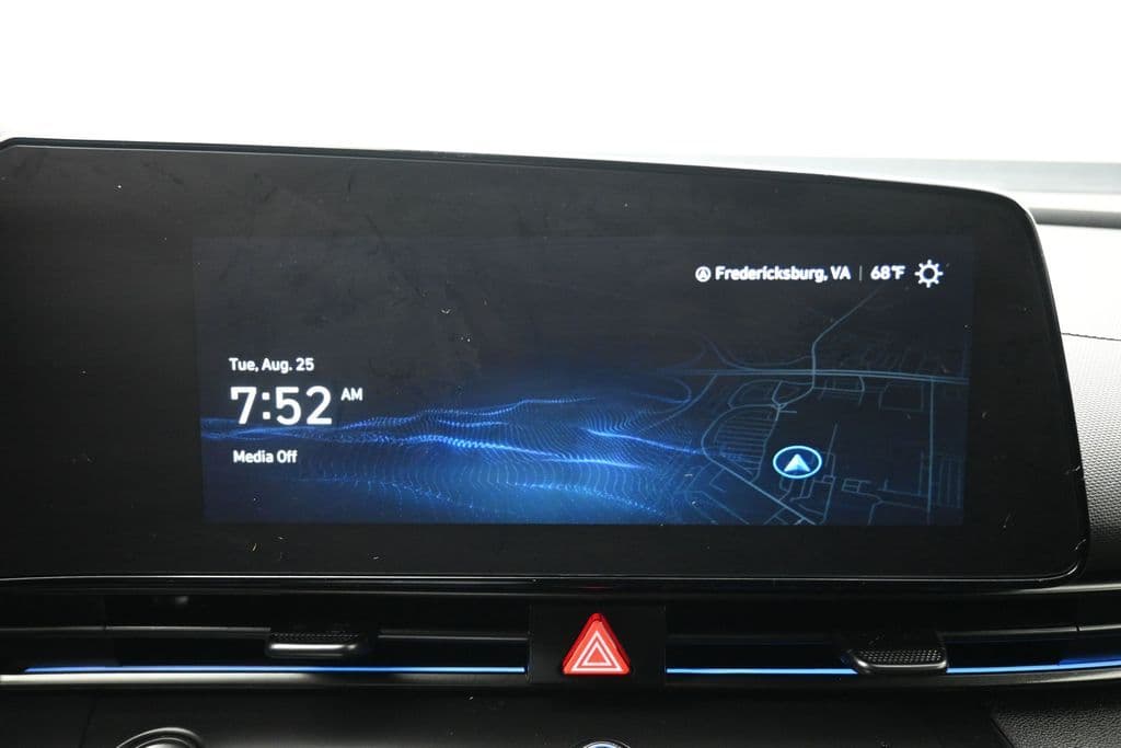 2025 Hyundai Elantra Hybrid SEL Sport, photo 17 of 60