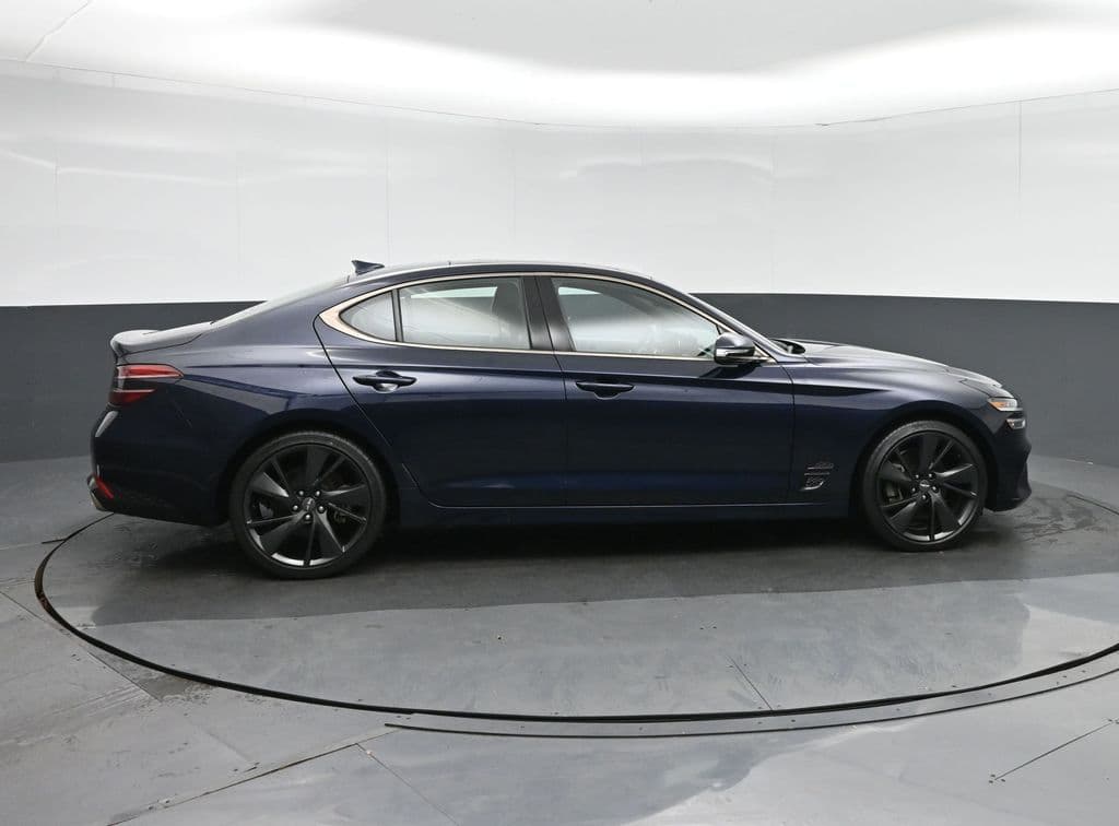 2023 Genesis G70 2.0T, photo 8 of 60