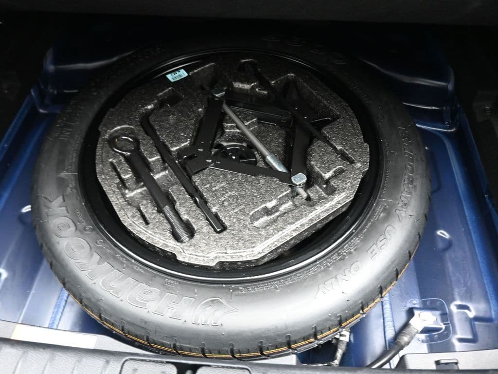 2023 Genesis G70 2.0T, photo 48 of 60