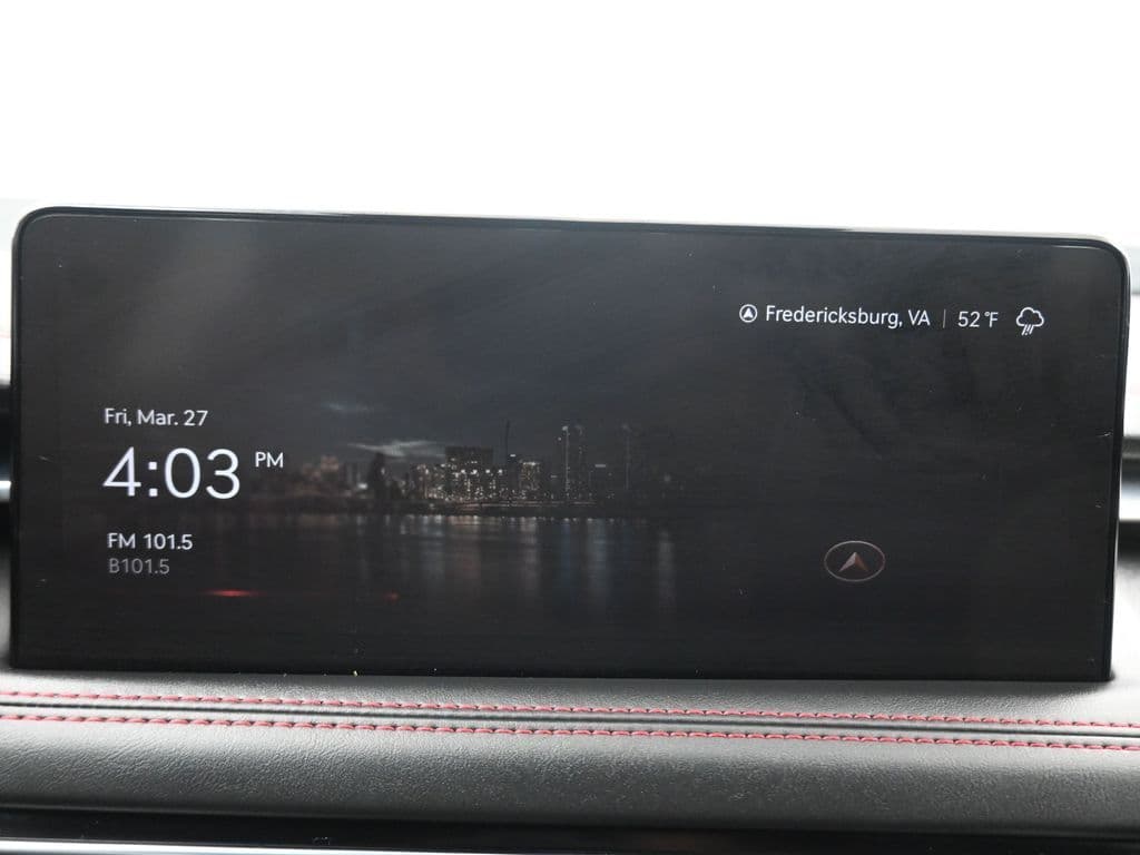 2023 Genesis G70 2.0T, photo 17 of 60