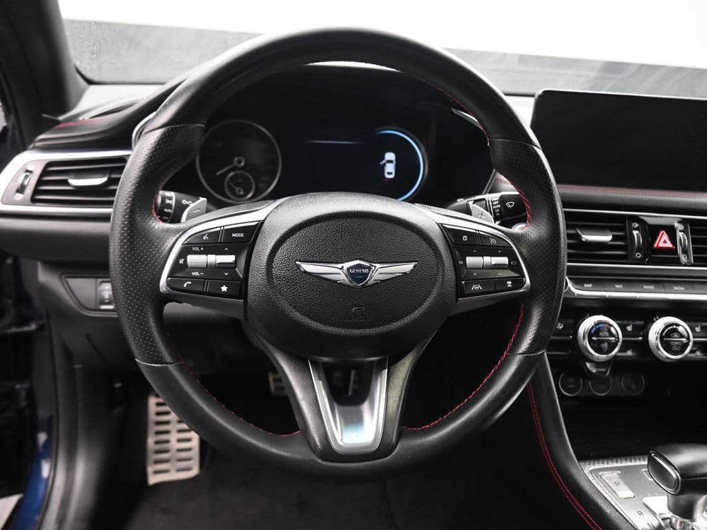 2023 Genesis G70 2.0T, photo 15 of 60