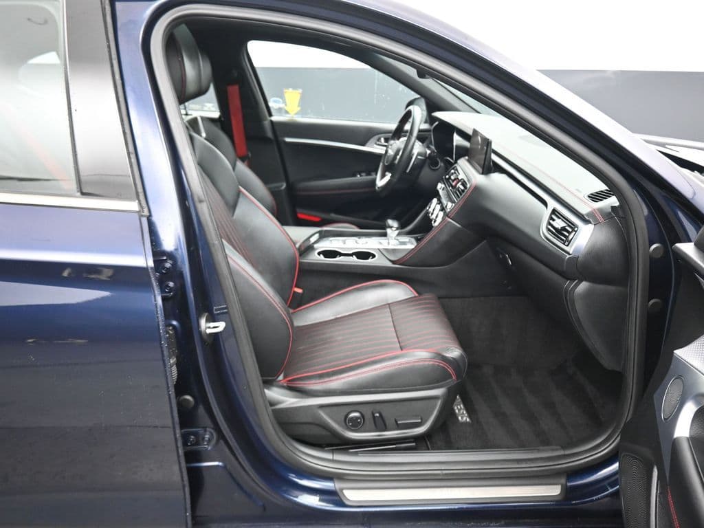 2023 Genesis G70 2.0T, photo 44 of 60