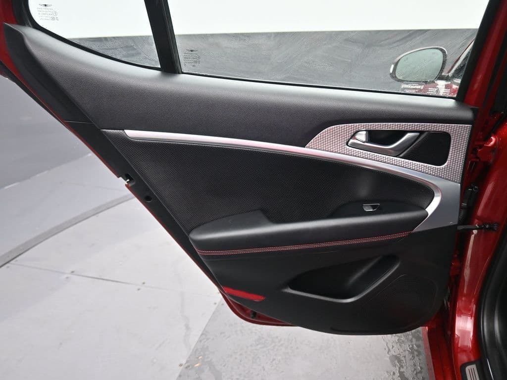 2023 Genesis G70 2.0T, photo 31 of 62