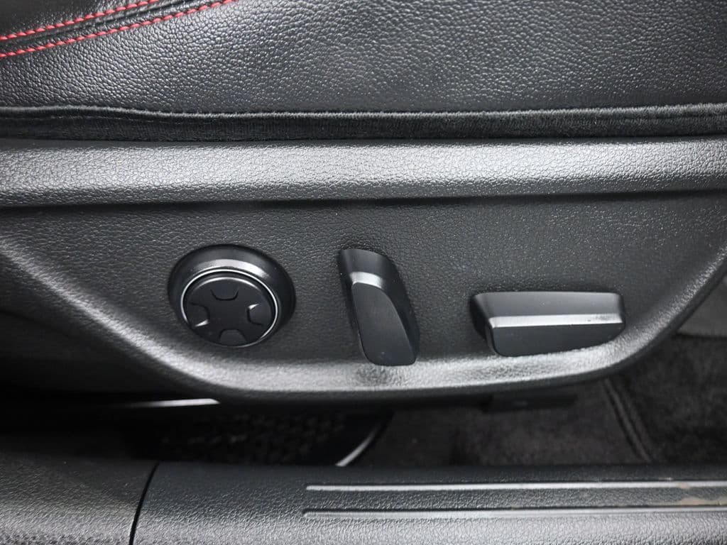 2023 Genesis G70 2.0T, photo 44 of 62