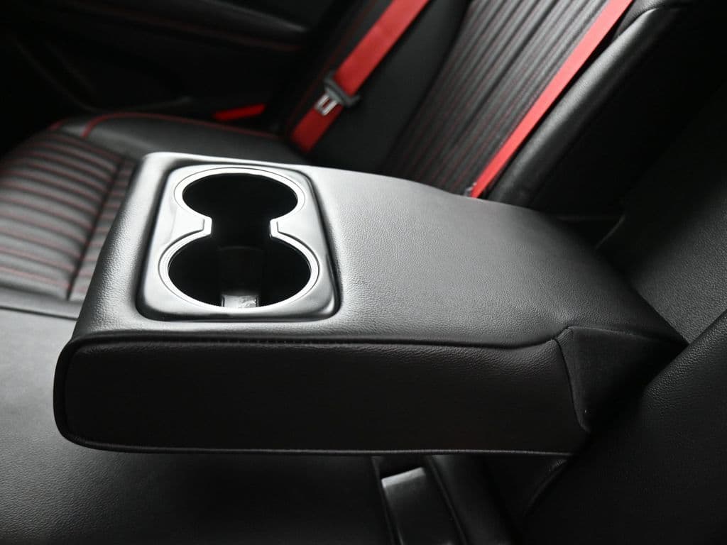 2023 Genesis G70 2.0T, photo 34 of 62