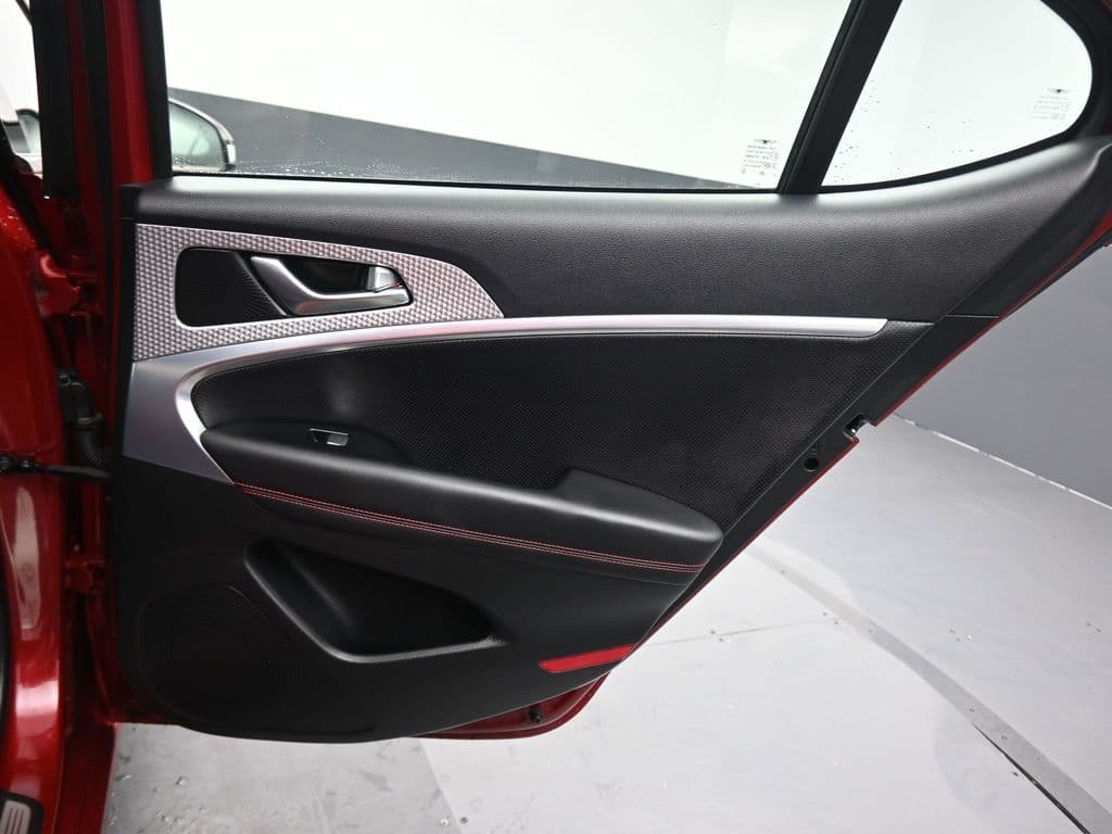 2023 Genesis G70 2.0T, photo 36 of 62