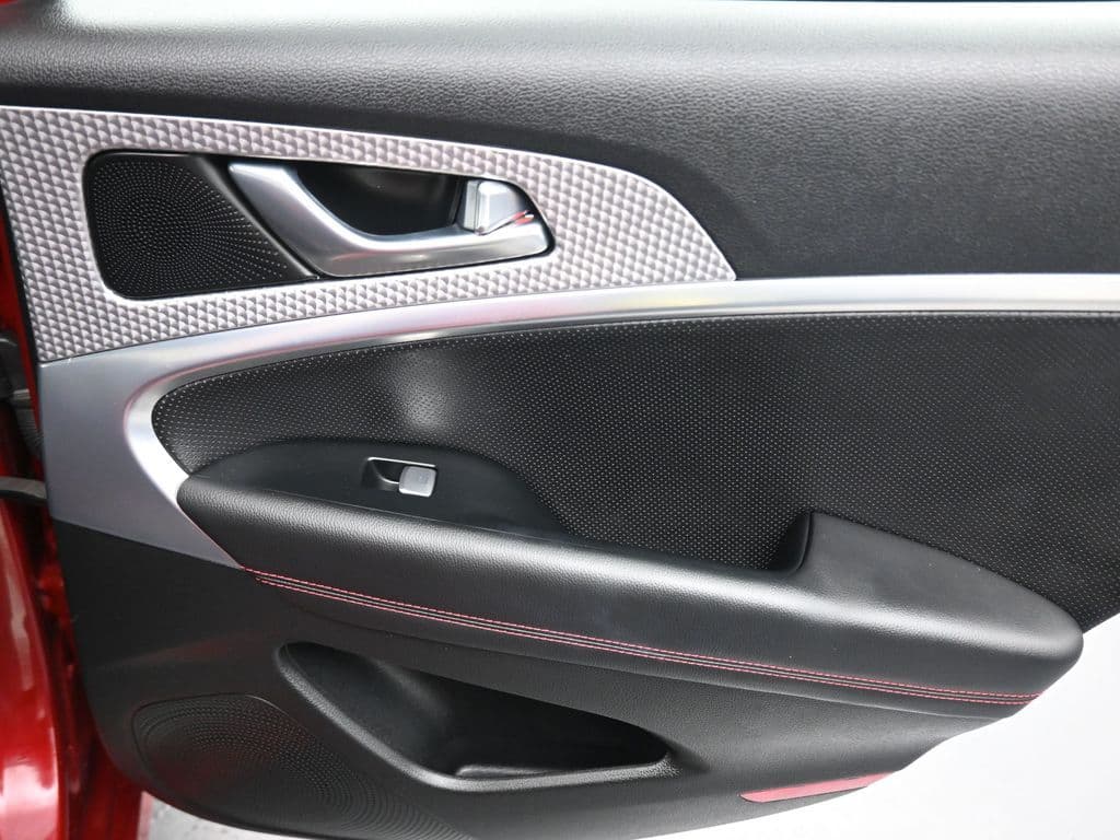 2023 Genesis G70 2.0T, photo 37 of 62