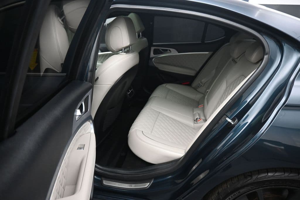 2023 Genesis G70 3.3T, photo 39 of 67