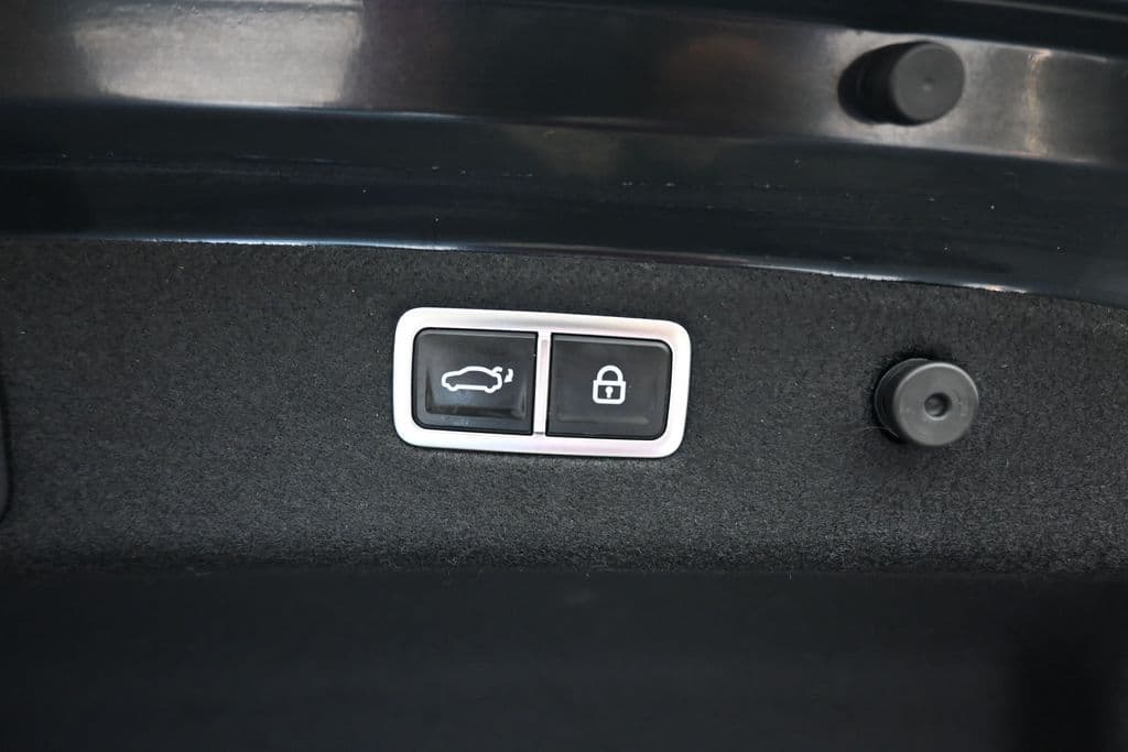 2023 Genesis G70 3.3T, photo 54 of 67