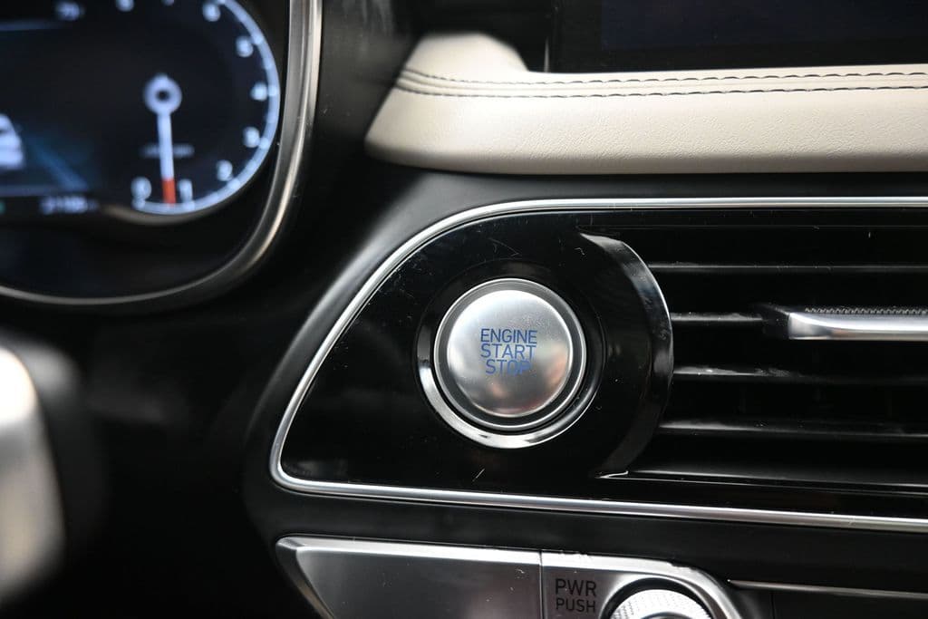 2023 Genesis G70 3.3T, photo 27 of 67