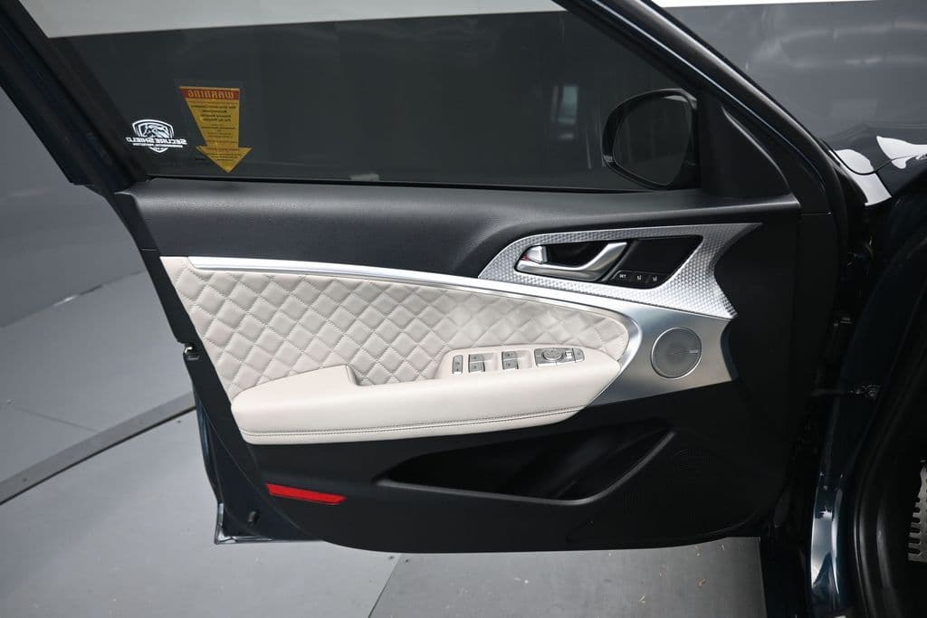 2023 Genesis G70 3.3T, photo 9 of 67