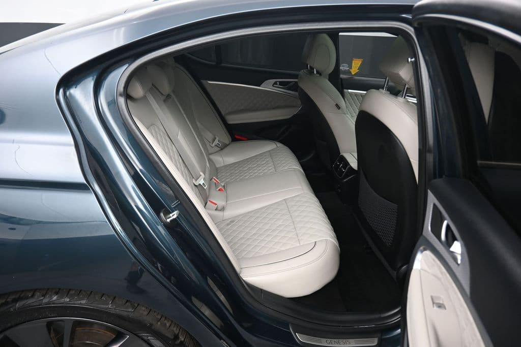 2023 Genesis G70 3.3T, photo 44 of 67