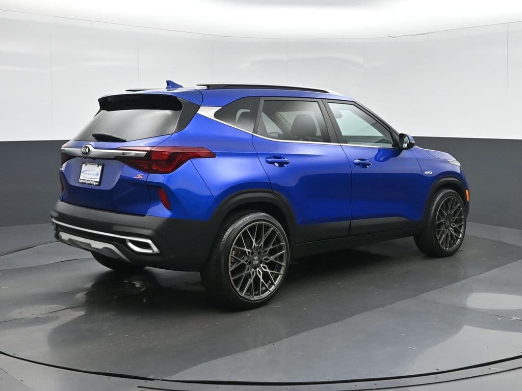 2021 Kia Seltos S, photo 7 of 55