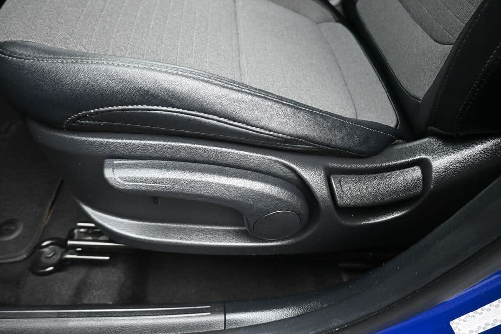 2021 Kia Seltos S, photo 12 of 55