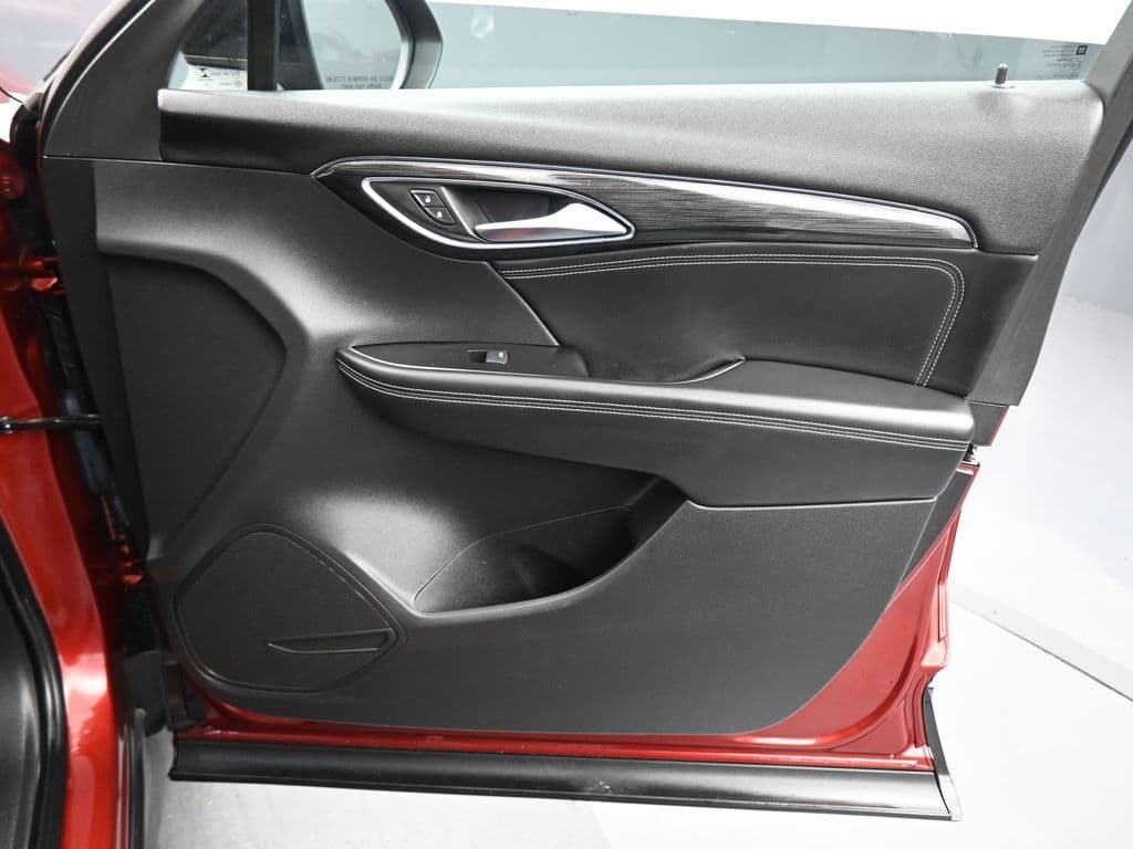 2023 Buick Envision Essence, photo 39 of 62