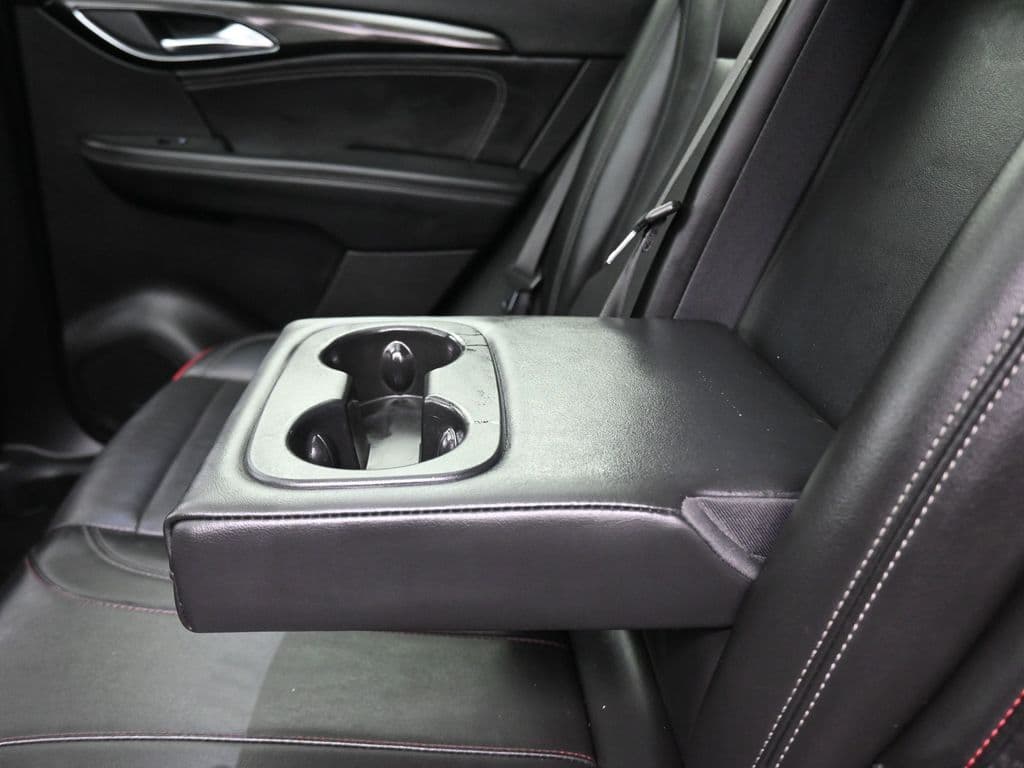 2023 Buick Envision Essence, photo 32 of 62
