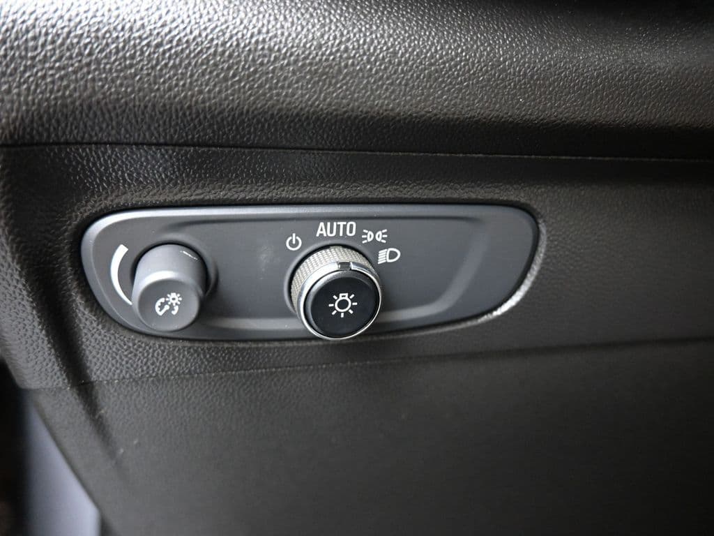 2021 Buick Envision Essence, photo 26 of 63